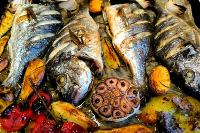 Mentőautóból a konyhába – Farkas Péter szenvedélyből főz, közösséget épít