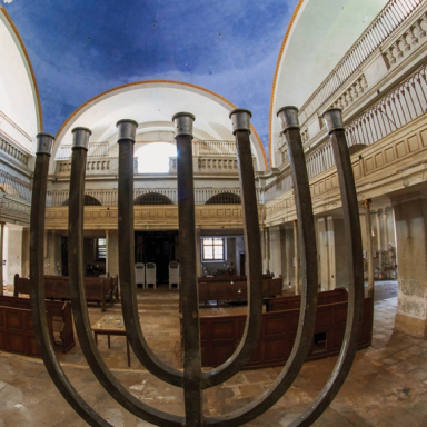 Varga György: Nagykanizsa - Ég és Föld között