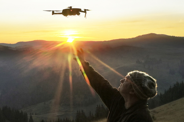 Drónnal a világ fölött – egy zalai háziorvos története, aki a magasból látja meg a részleteket