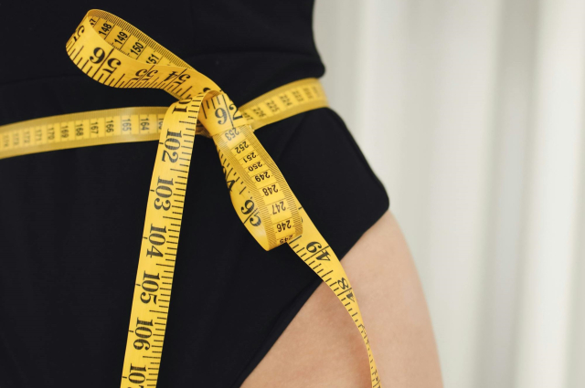 Még mindig a BMI-t nézed? Van egy egyszerűbb és pontosabb mutató az elhízásra