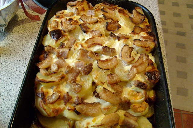 A rakott krumpli útja a magyar konyha klasszikusává válásáig