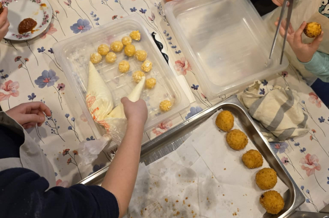 Kiskukták a pult mögött: folytatódott az Apróséf-láz a Lokalistában