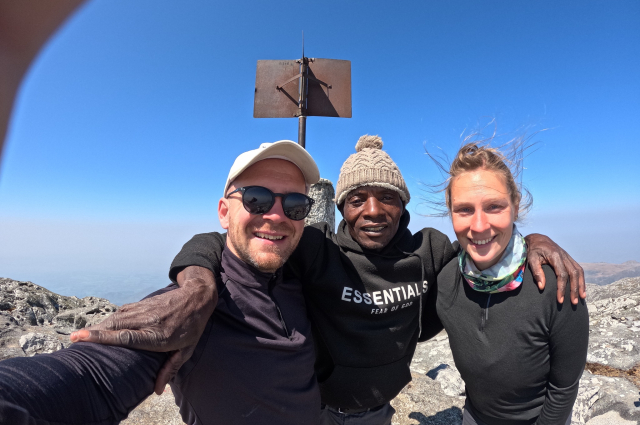 Terepjáróval Afrikán át – 32 országot láttak egy év leforgása alatt +Képgaléria